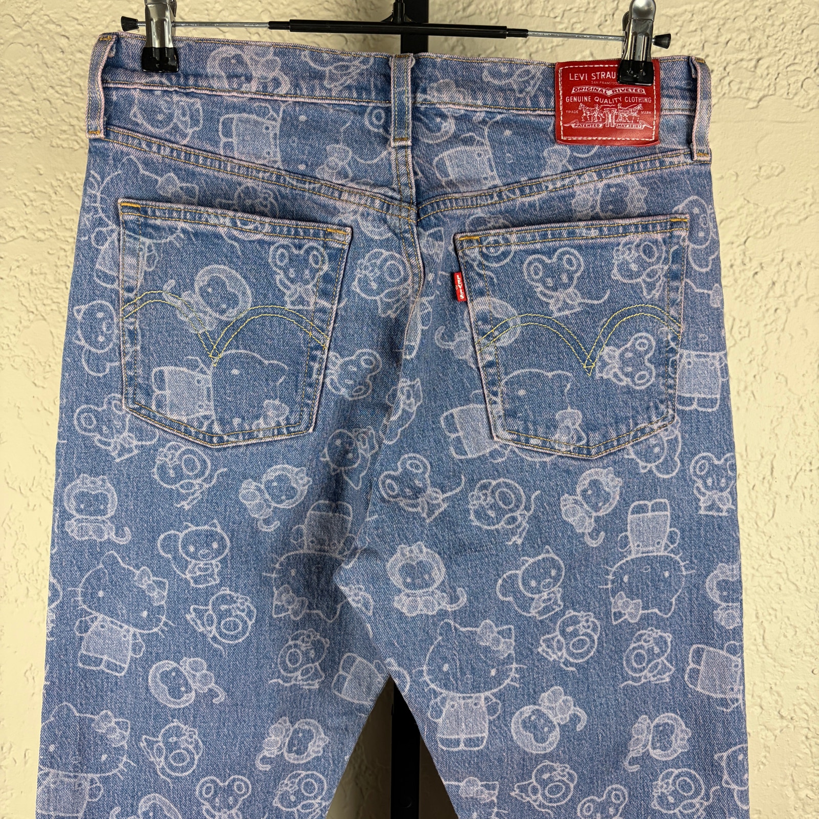 Hello Kitty Jeans Sanrio Levis 501 Rare Skinny Sz 29 Aop Denim Jeans
